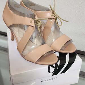 Nine West 'Gust' nude leather heels - NIB
